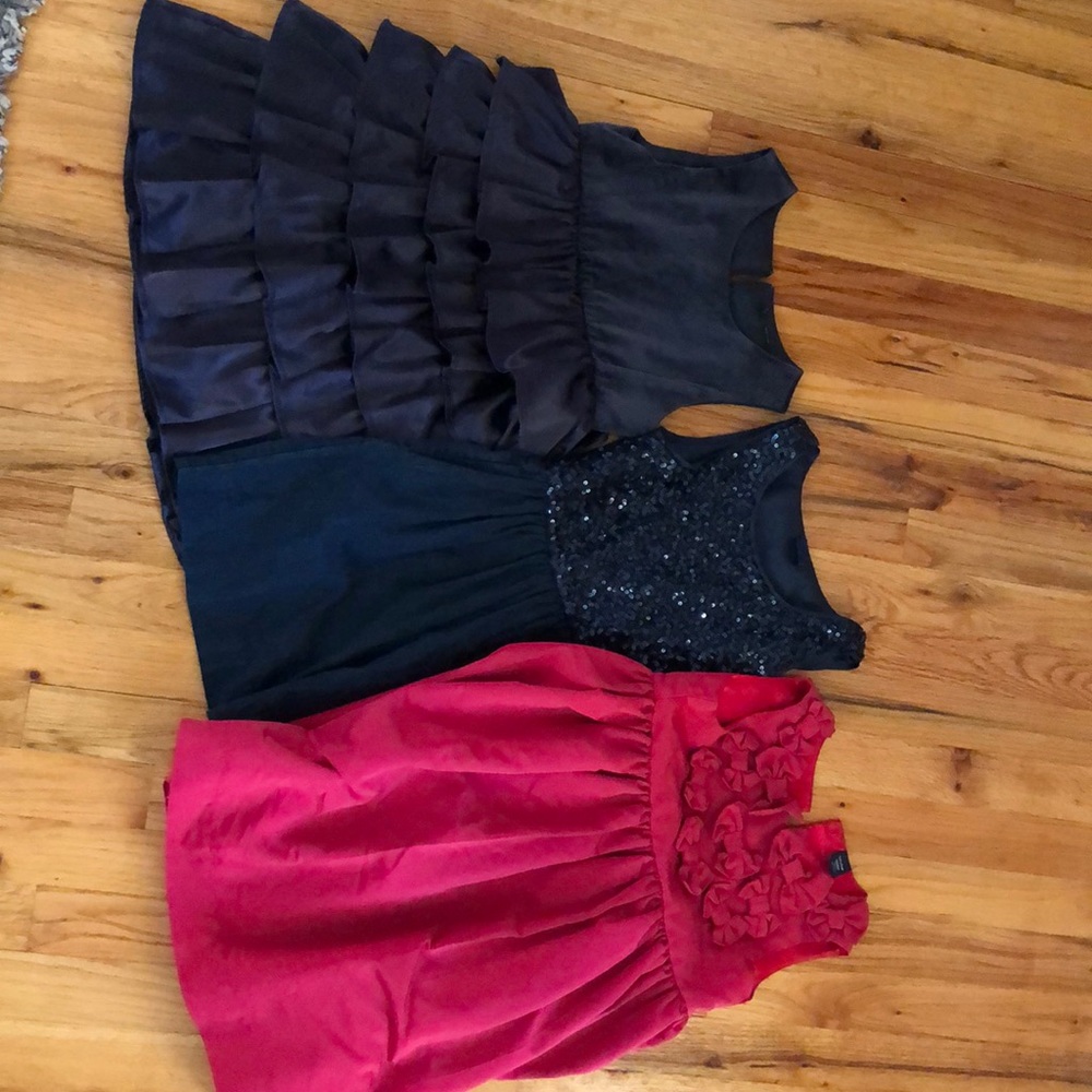 Girls dresses lot sizes 4-5.